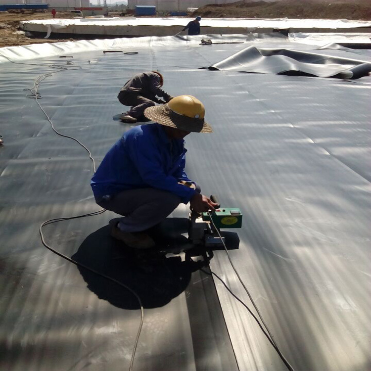 hdpe土工膜在魚(yú)塘防滲中的優(yōu)勢(shì)