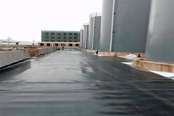 油庫罐區土工膜怎么鋪設？  第1張