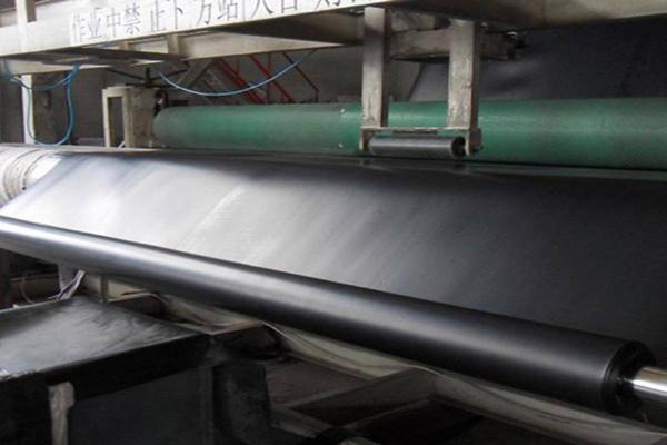 可不可以用其他的防滲材料代替土工膜？  第1張