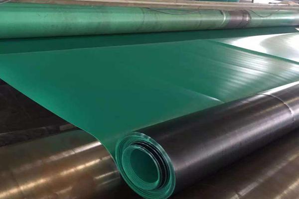 黑綠雙色土工膜的特點 第2張