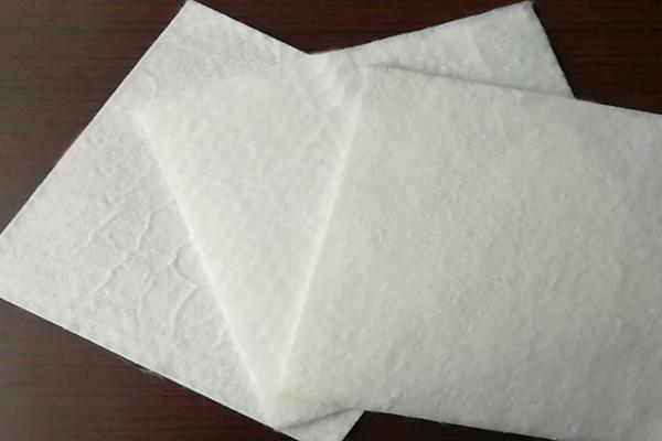 在施工中應該怎么節省復合土工膜呢？  第1張