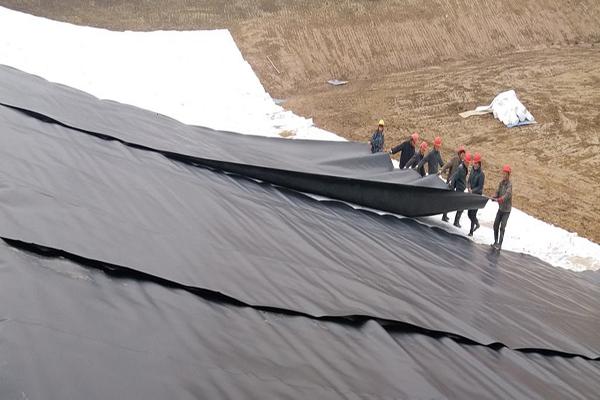 在復(fù)合防滲墻中應(yīng)如何進(jìn)行土工膜施工? 第4張