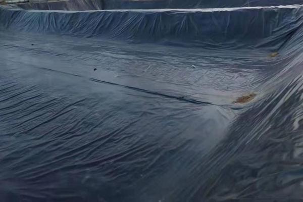 施工中如何避免刮傷土工膜？  第2張