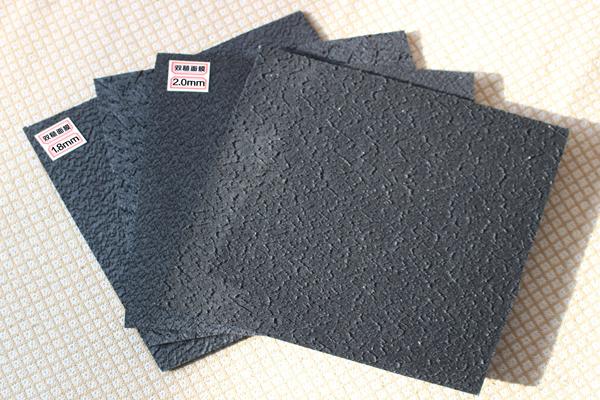 雙糙面土工膜與雙柱點(diǎn)土工膜的區(qū)別解析  第1張