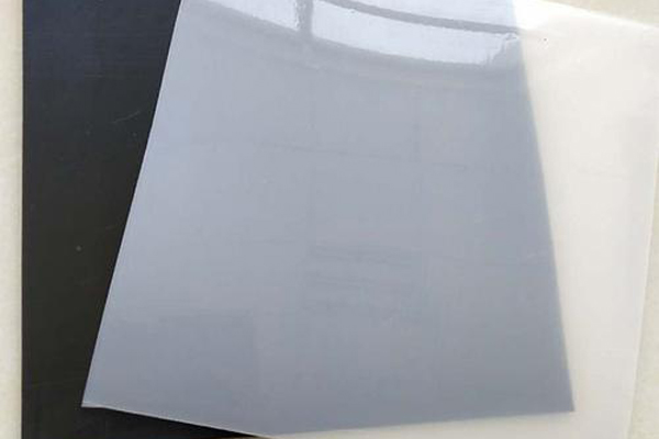 光面土工膜在道路與鐵路建設中的加固應用探討 第1張