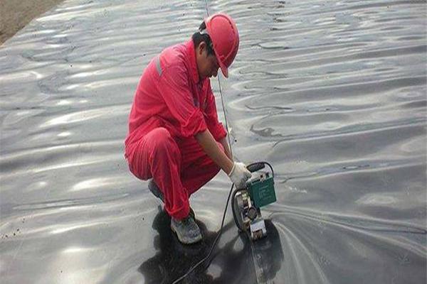 土工膜焊接機使用指南：專業(yè)操作與高效焊接  第2張