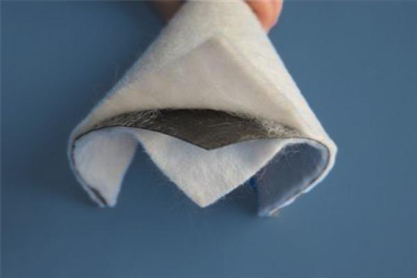 復合土工膜兩布一膜  第1張