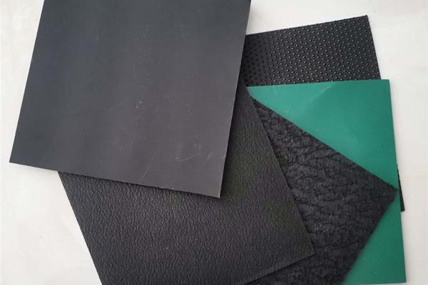 土工膜粘合施工方法 第3張